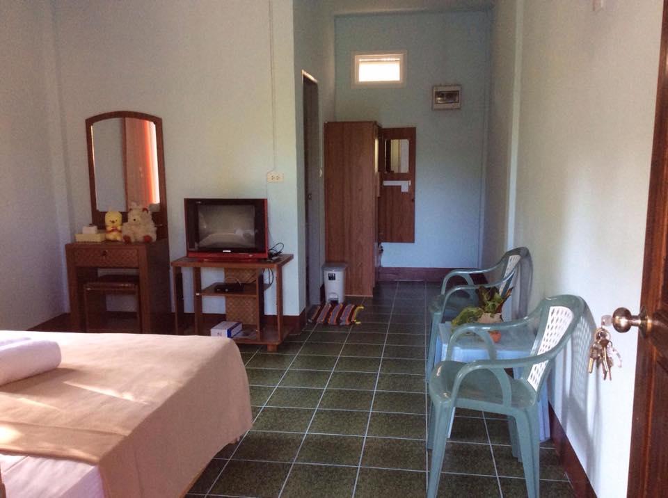 Bangsak Hut Hostel Khao Lak Ngoại thất bức ảnh